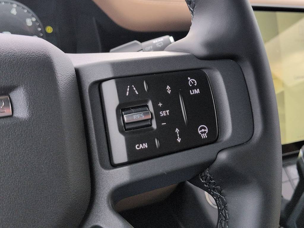 Thumbnail: 2026 Land Rover Defender - 32