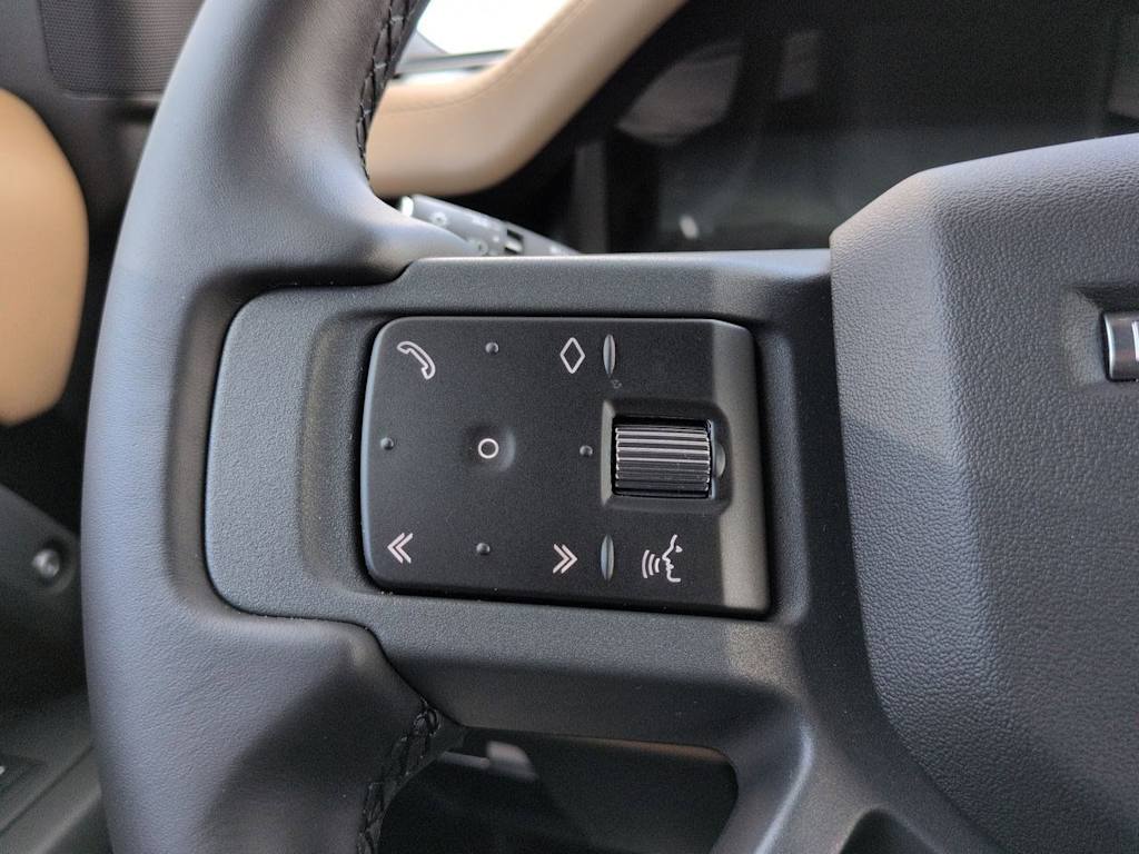 Thumbnail: 2026 Land Rover Defender - 32