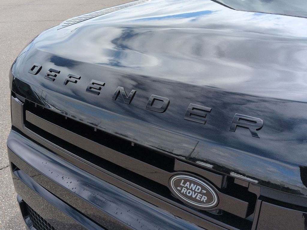 Thumbnail: 2026 Land Rover Defender - 25
