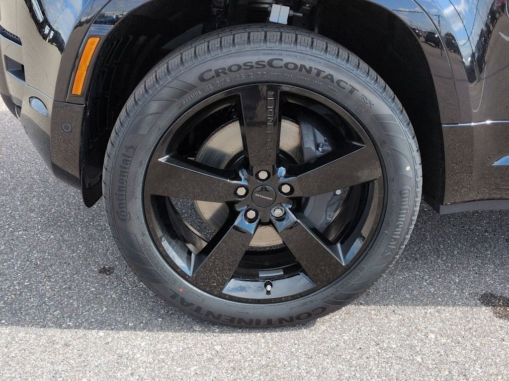 Thumbnail: 2026 Land Rover Defender - 7