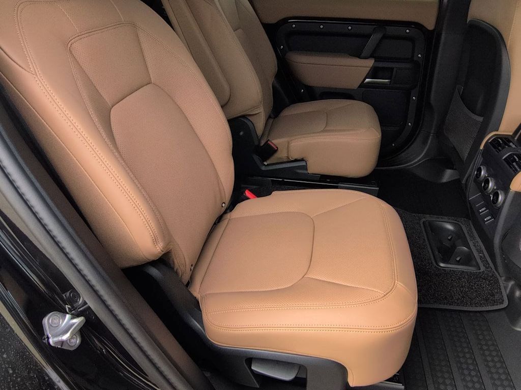 Thumbnail: 2026 Land Rover Defender - 11