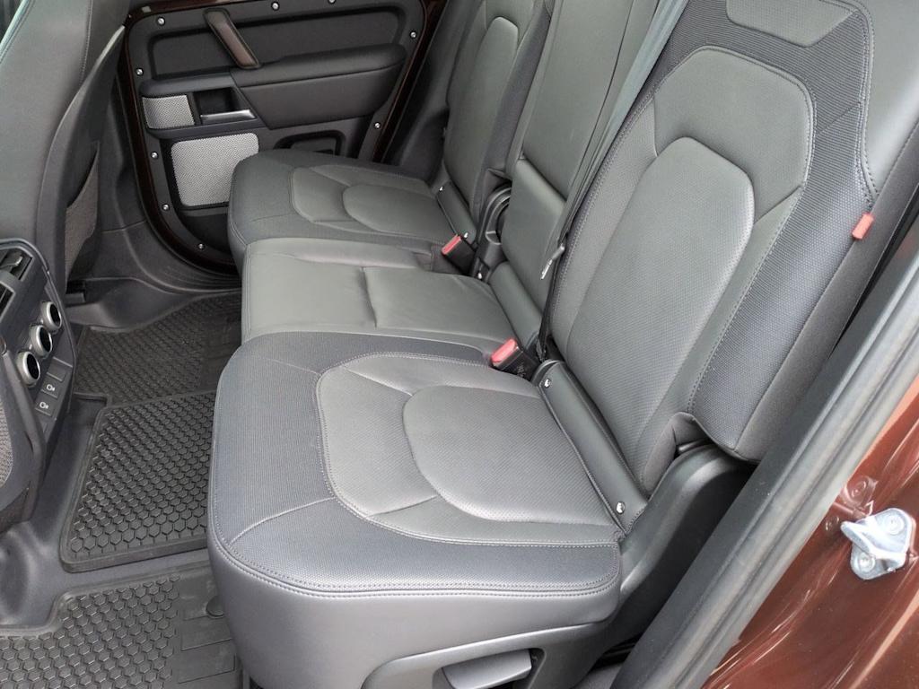 Thumbnail: 2024 Land Rover Defender - 27