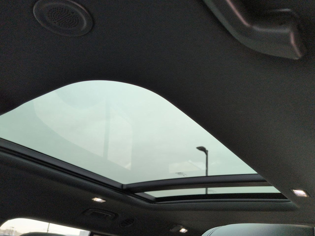 Thumbnail: 2024 Land Rover Defender - 26