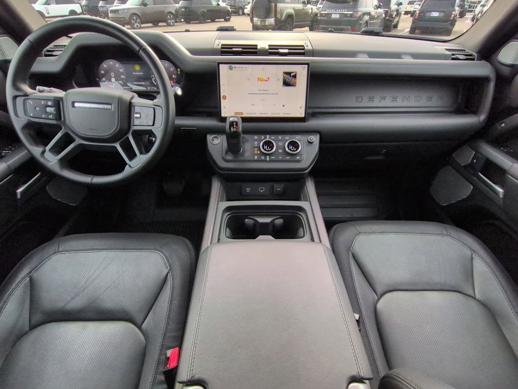 Thumbnail: 2024 Land Rover Defender - 9