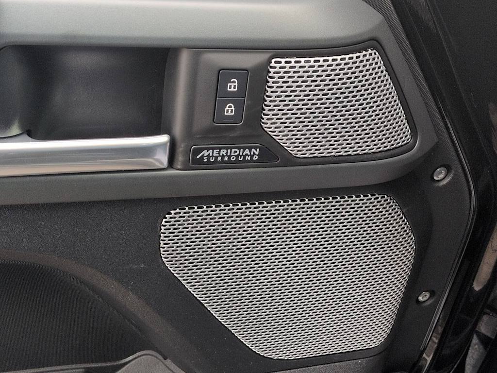 Thumbnail: 2024 Land Rover Defender - 38
