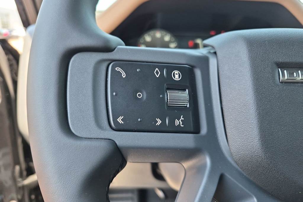 Thumbnail: 2026 Land Rover Defender - 28