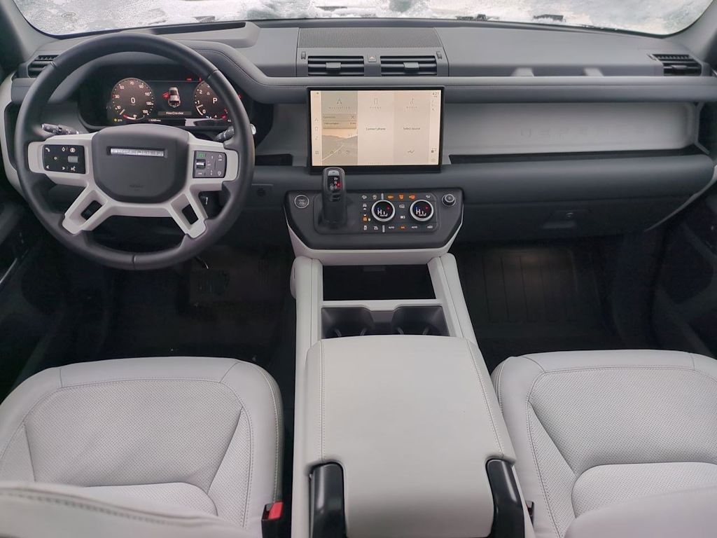 Thumbnail: 2025 Land Rover Defender - 9