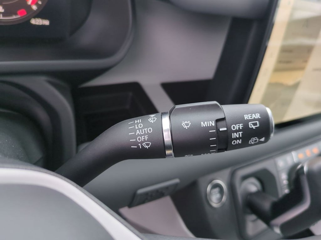 Thumbnail: 2025 Land Rover Defender - 33