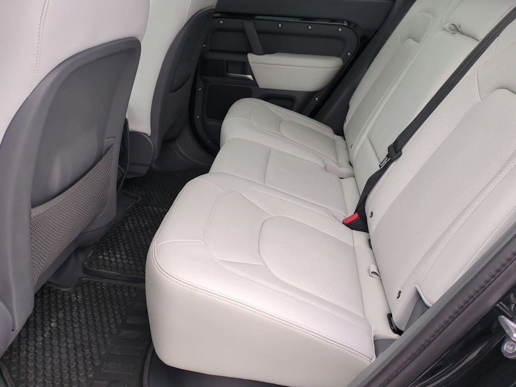 Thumbnail: 2025 Land Rover Defender - 28