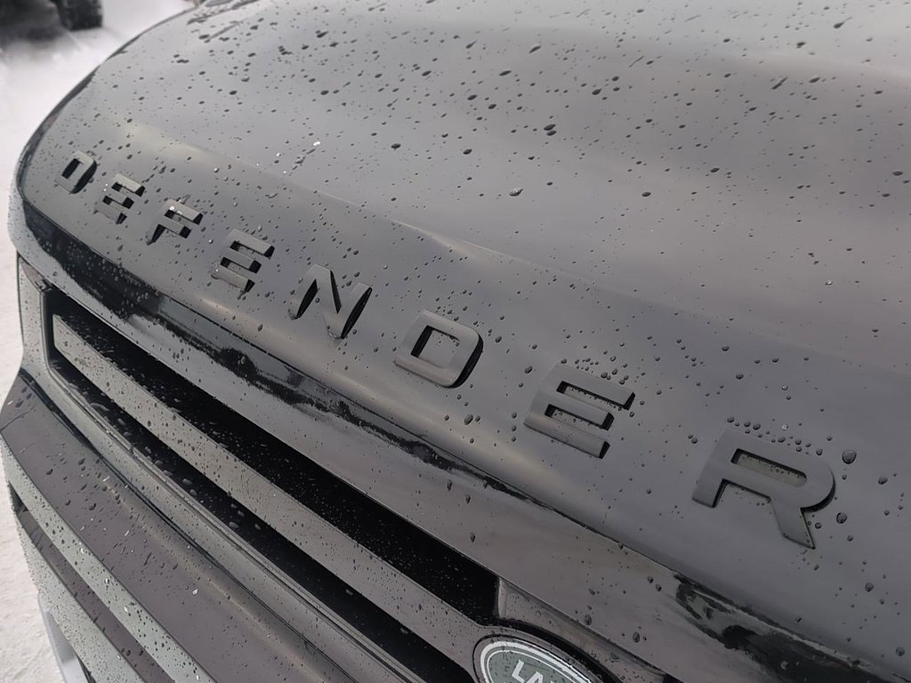 Thumbnail: 2025 Land Rover Defender - 25