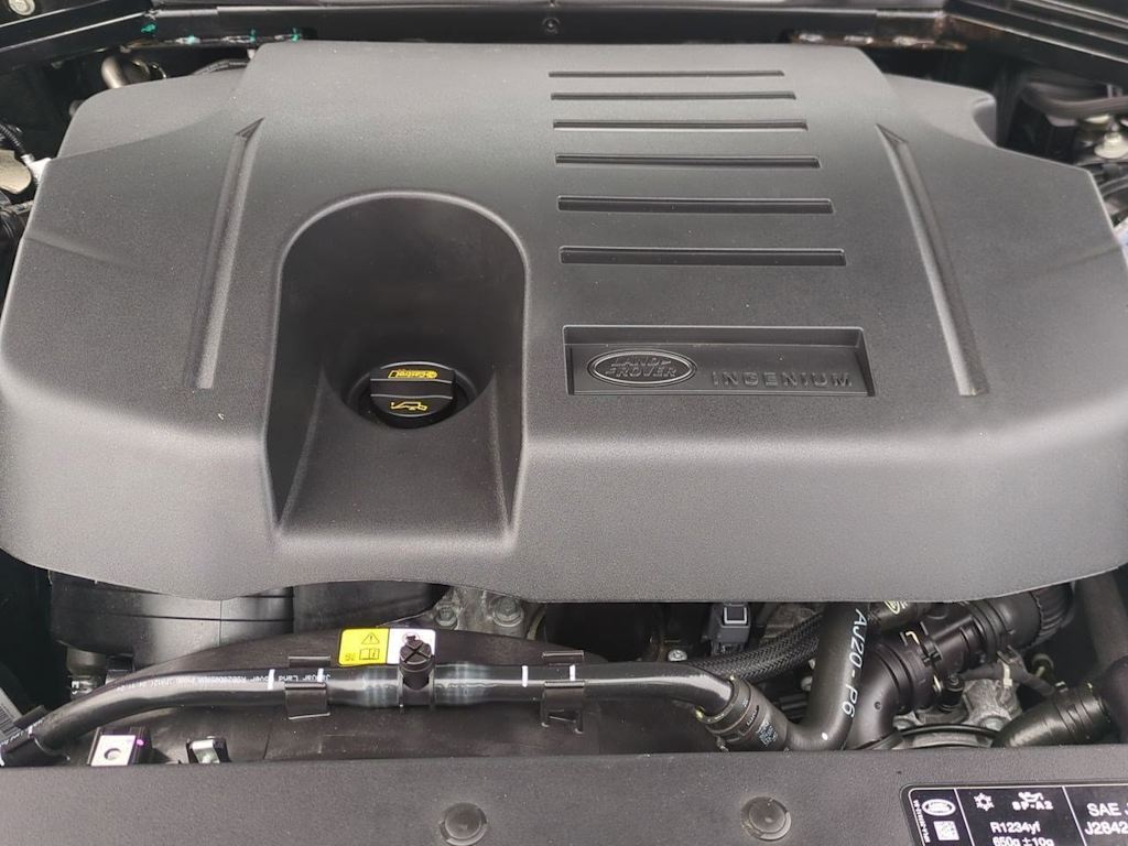 Thumbnail: 2025 Land Rover Defender - 8