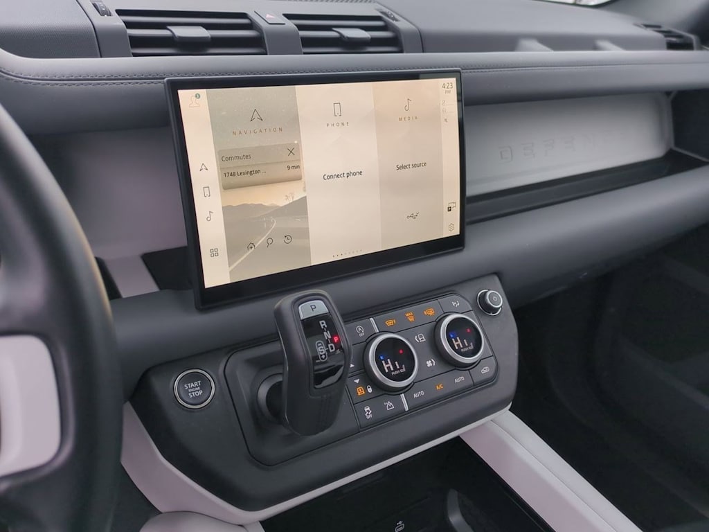 Thumbnail: 2025 Land Rover Defender - 14