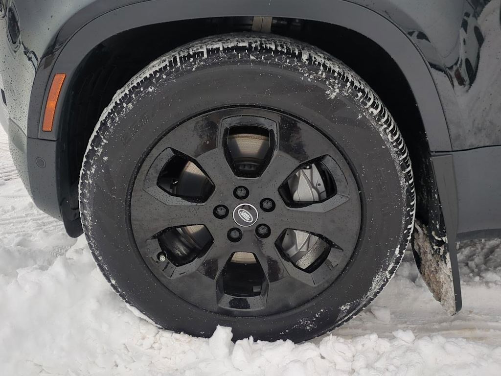 Thumbnail: 2025 Land Rover Defender - 7