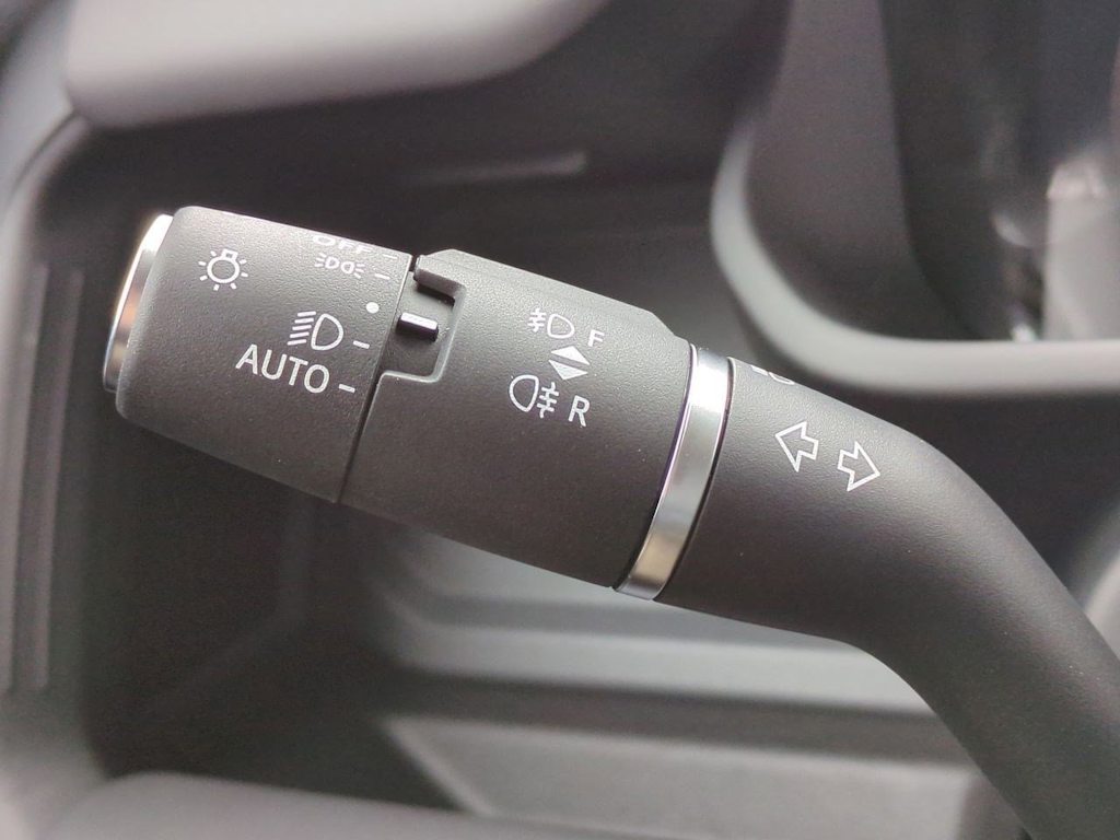 Thumbnail: 2025 Land Rover Defender - 14