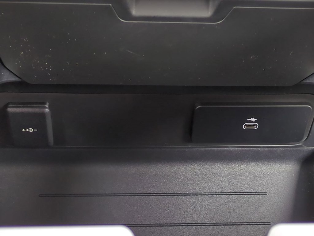 Thumbnail: 2025 Land Rover Defender - 36