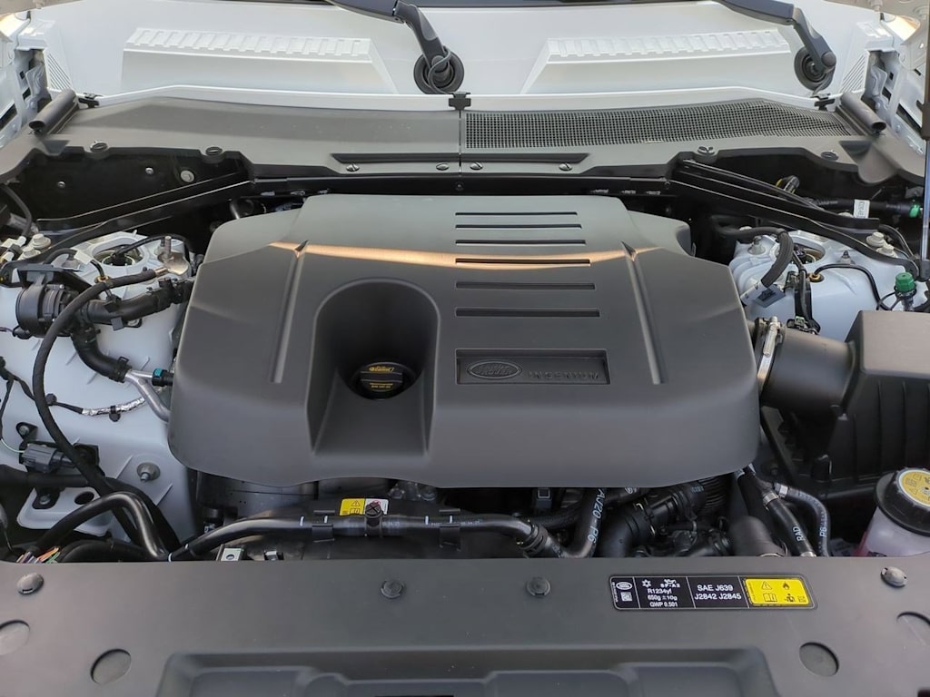 Thumbnail: 2025 Land Rover Defender - 8