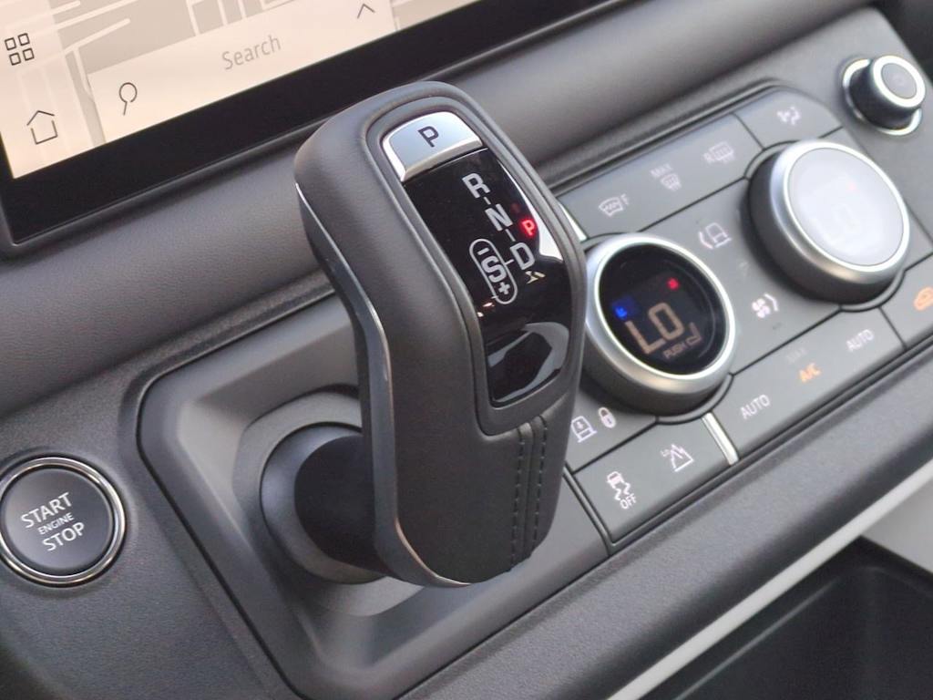 Thumbnail: 2025 Land Rover Defender - 13