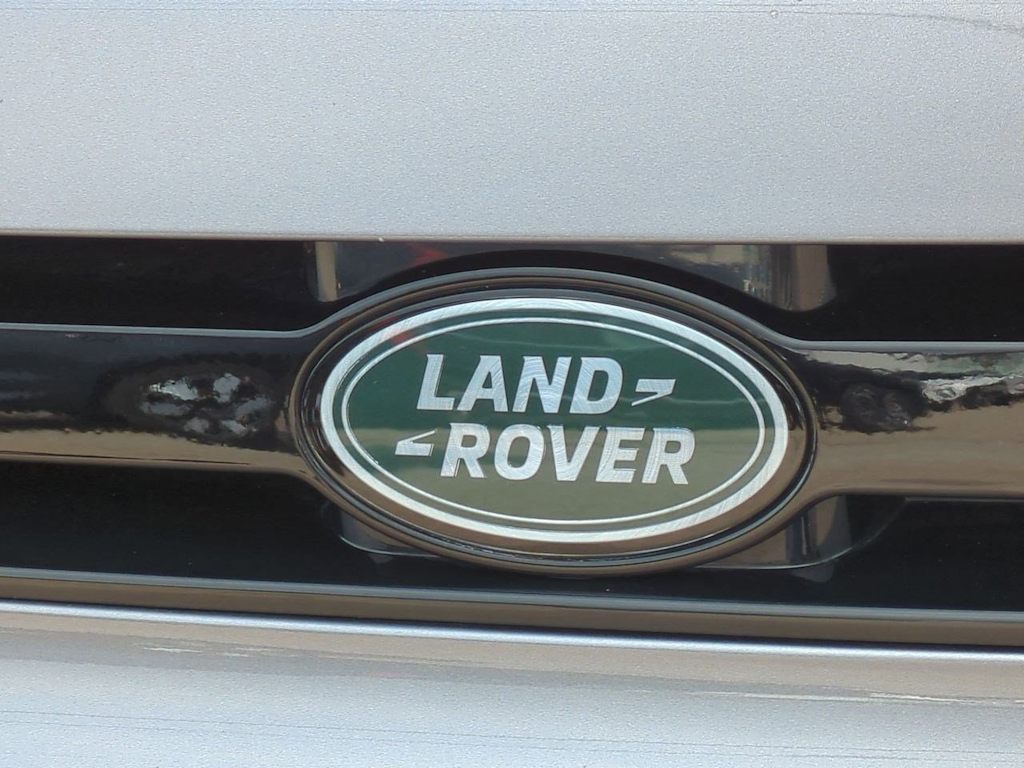 Thumbnail: 2024 Land Rover Defender - 24