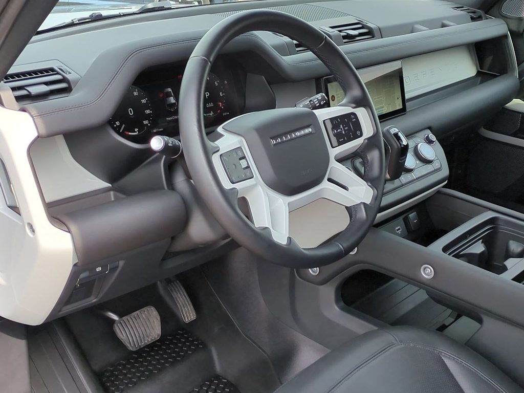Thumbnail: 2024 Land Rover Defender - 2