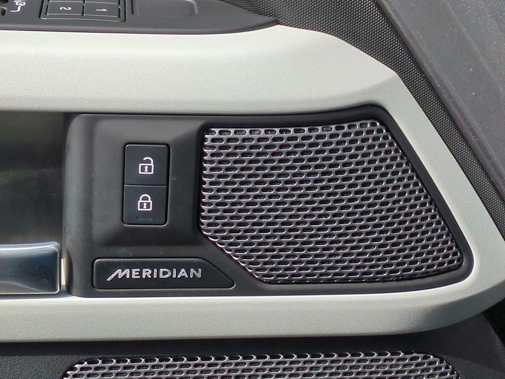 Thumbnail: 2024 Land Rover Defender - 35