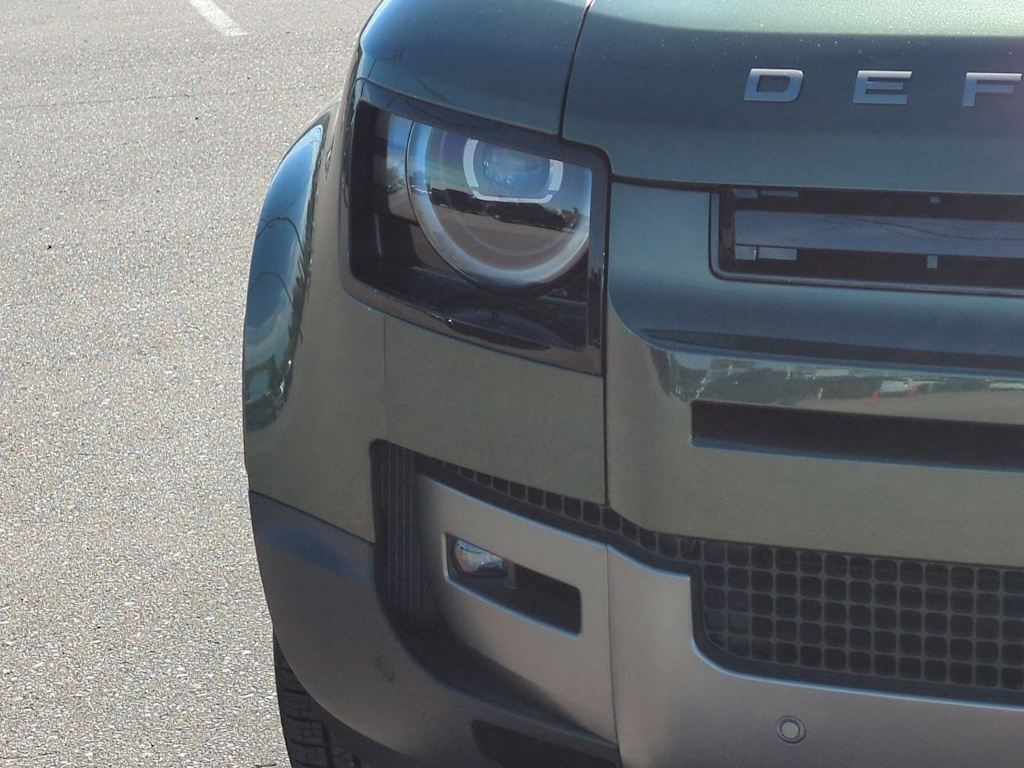 Thumbnail: 2026 Land Rover Defender - 6