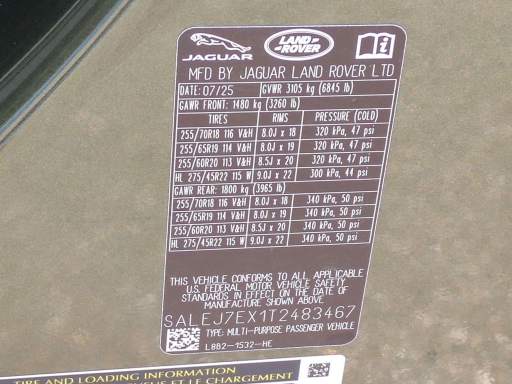 Thumbnail: 2026 Land Rover Defender - 18