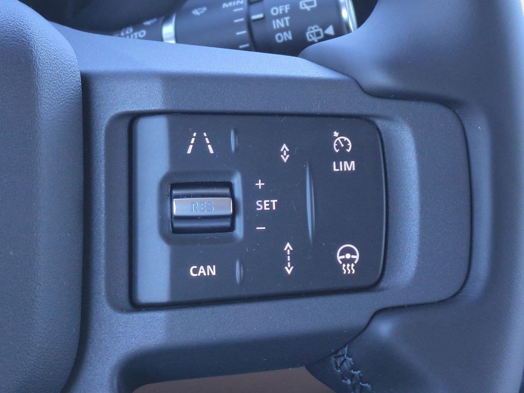 Thumbnail: 2026 Land Rover Defender - 31