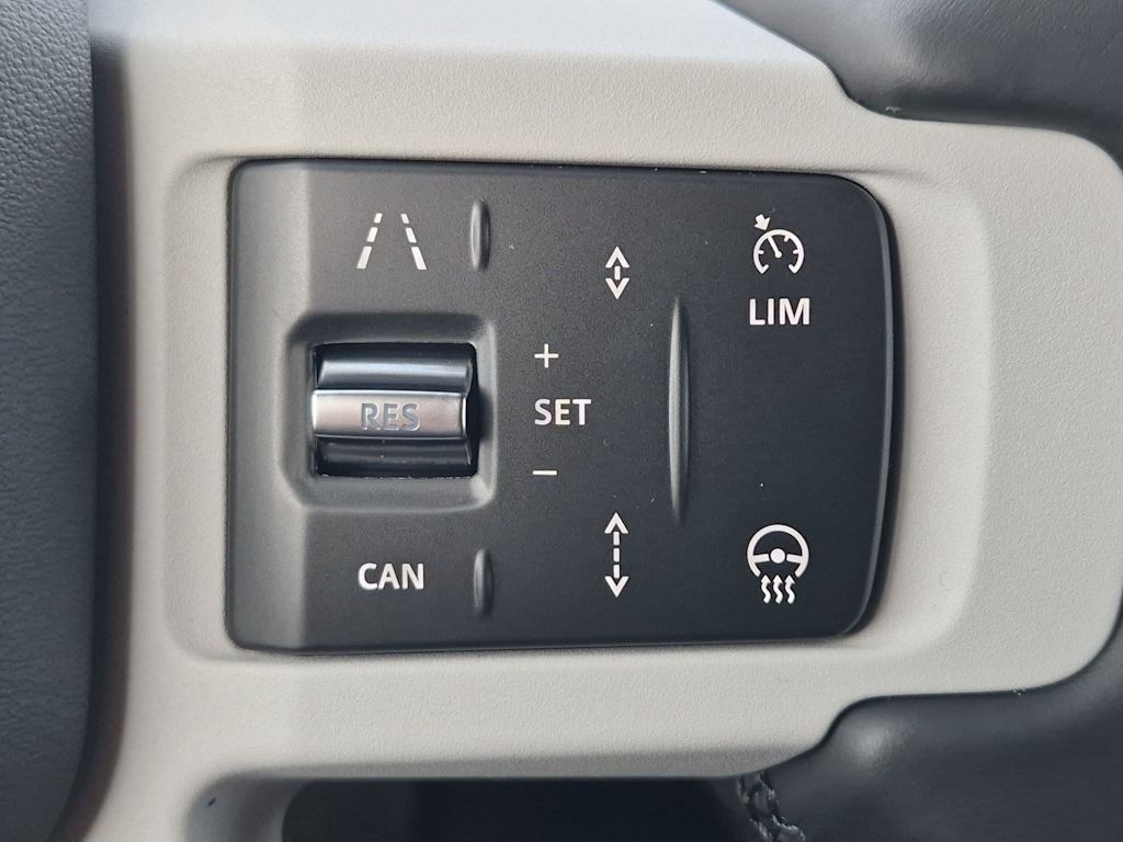 Thumbnail: 2026 Land Rover Defender - 30