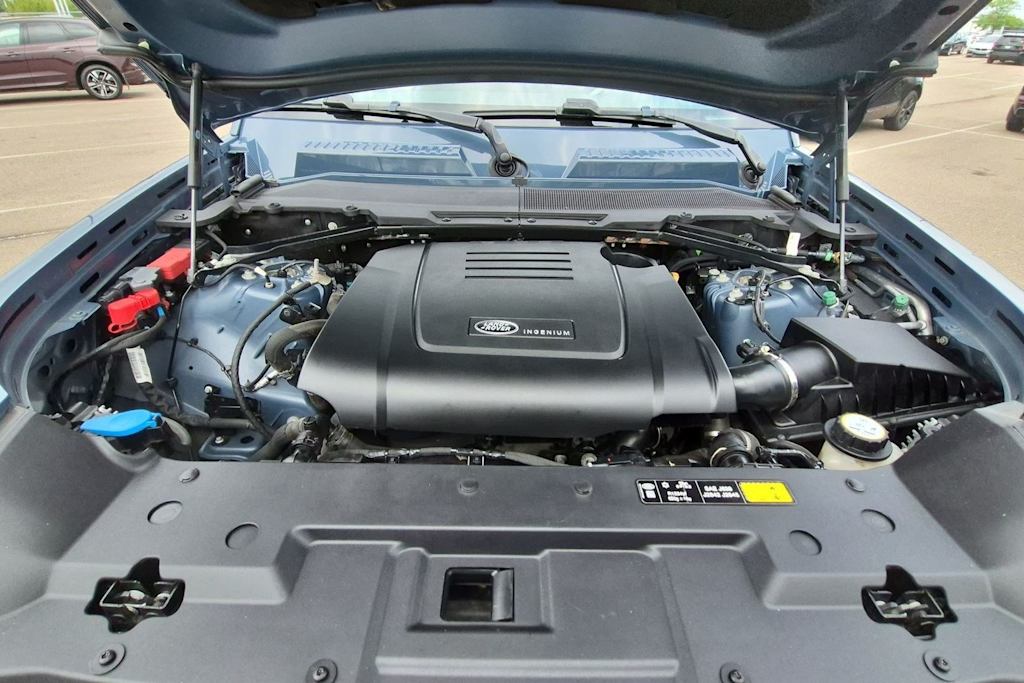 Thumbnail: 2024 Land Rover Defender - 8