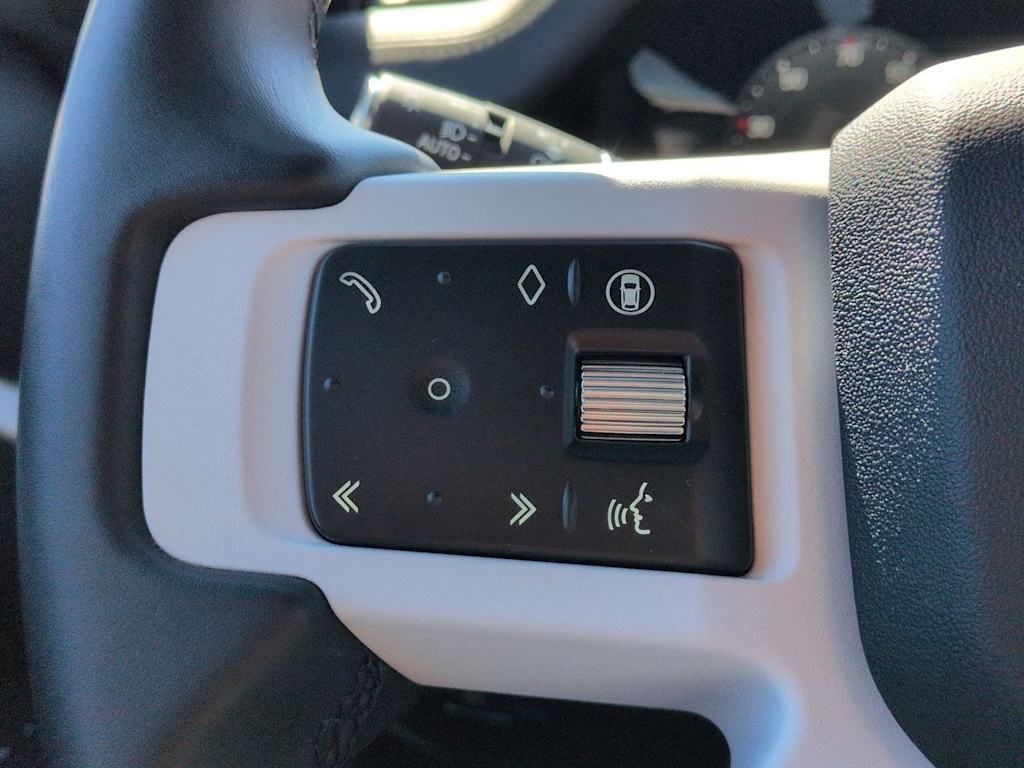 Thumbnail: 2025 Land Rover Defender - 30