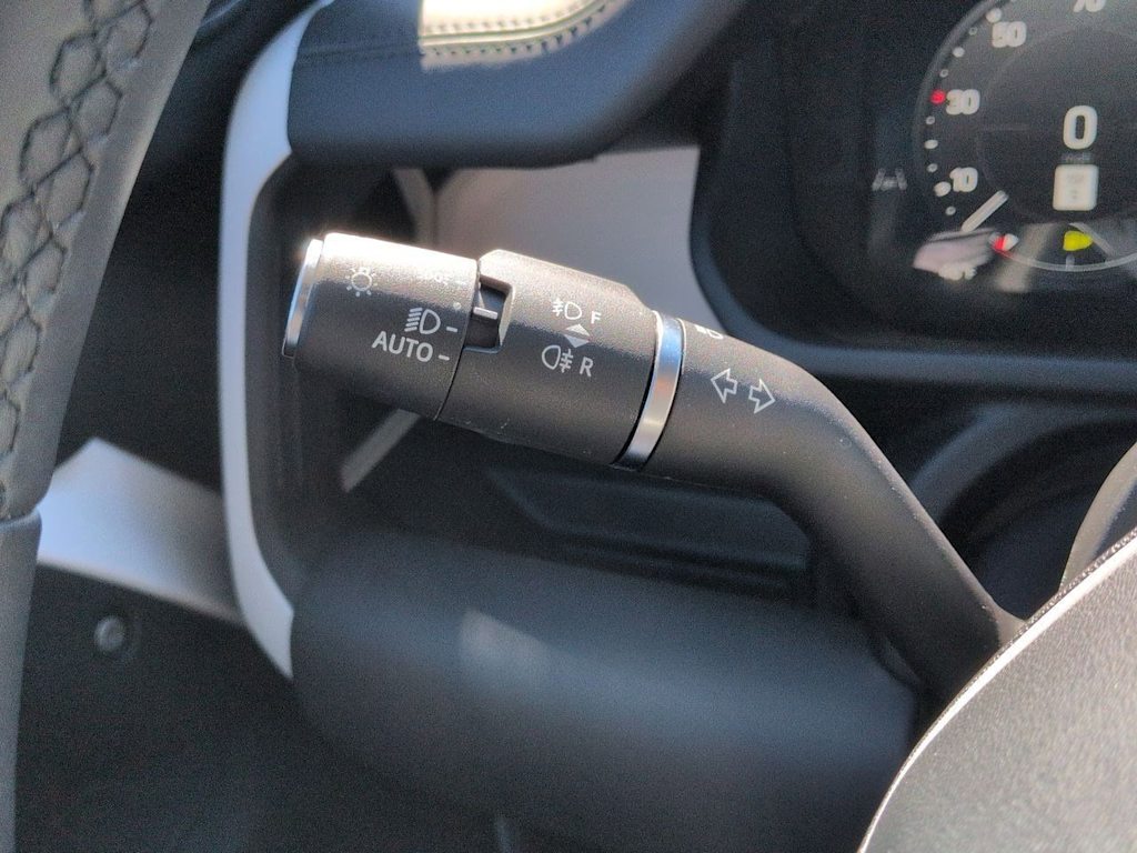 Thumbnail: 2025 Land Rover Defender - 33