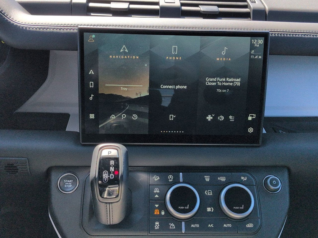 Thumbnail: 2025 Land Rover Defender - 14