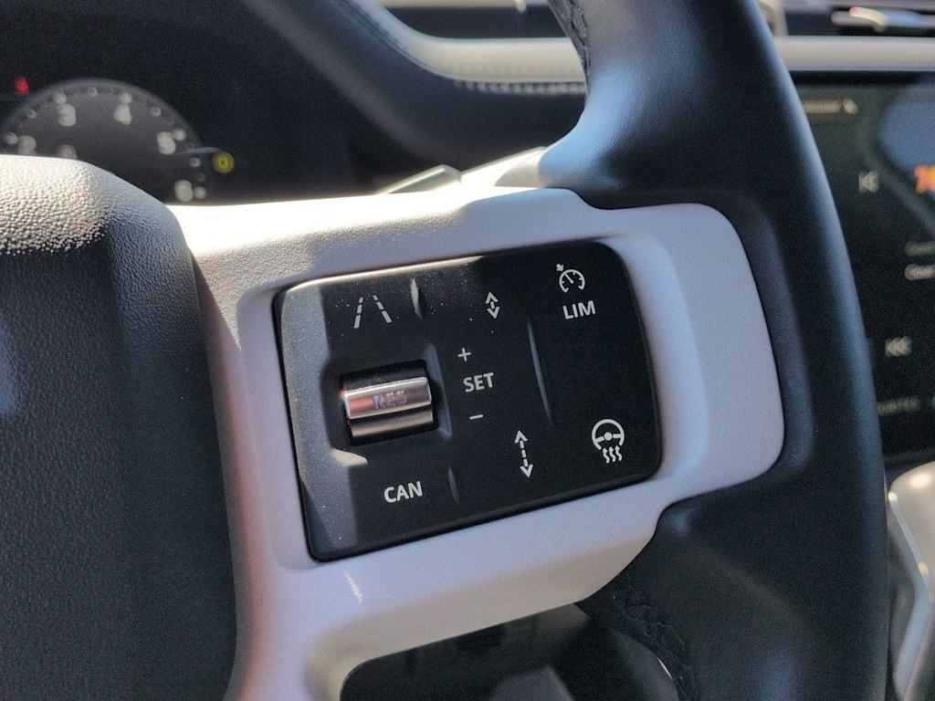 Thumbnail: 2025 Land Rover Defender - 31