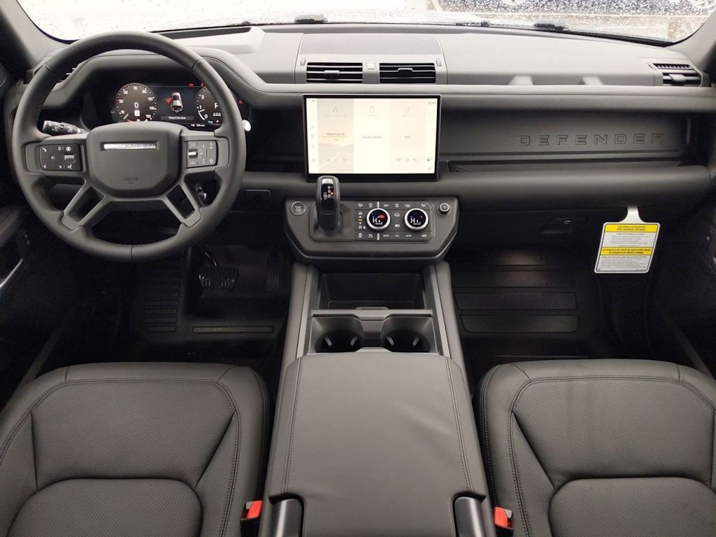2025 Land Rover Defender 110 10