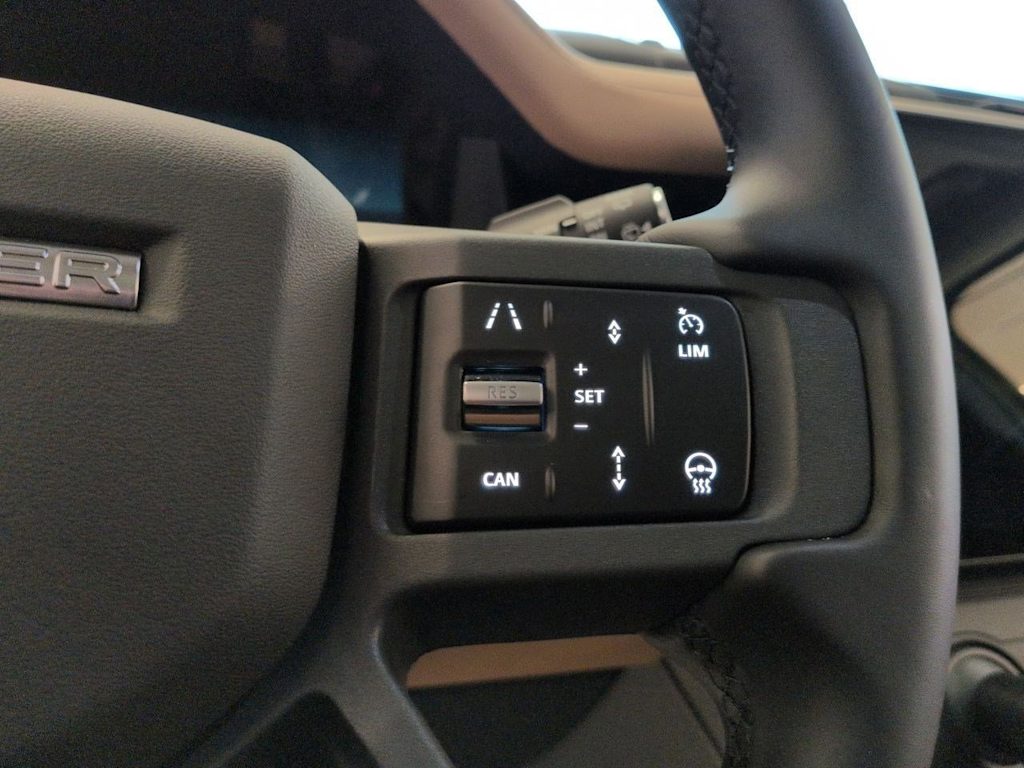 Thumbnail: 2026 Land Rover Defender - 33