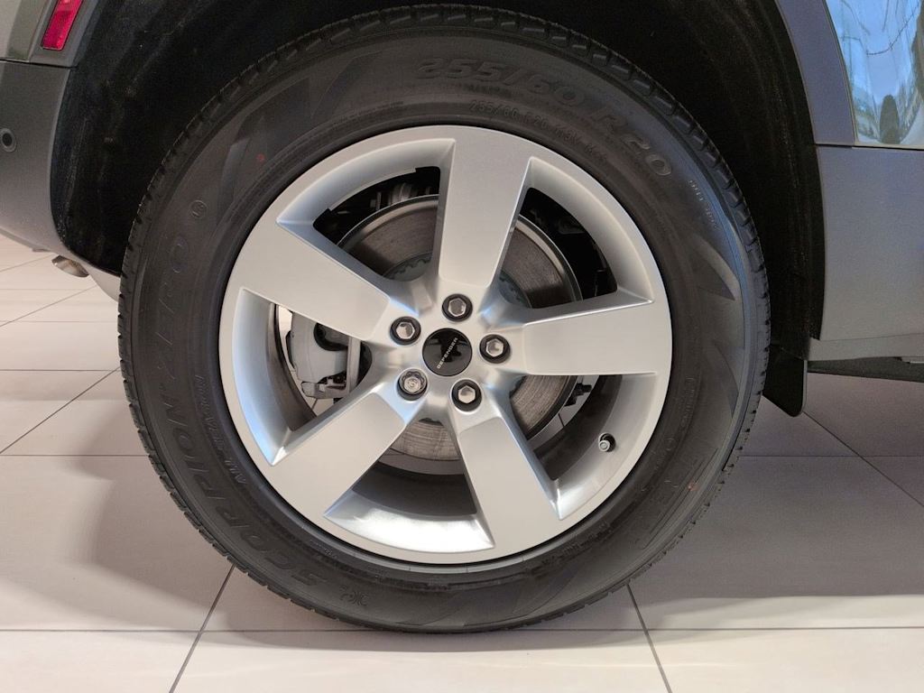 Thumbnail: 2026 Land Rover Defender - 7