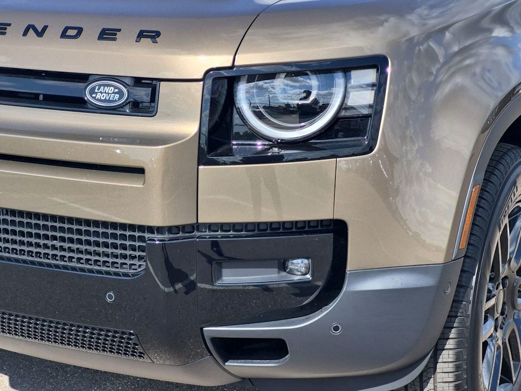 Thumbnail: 2026 Land Rover Defender - 23