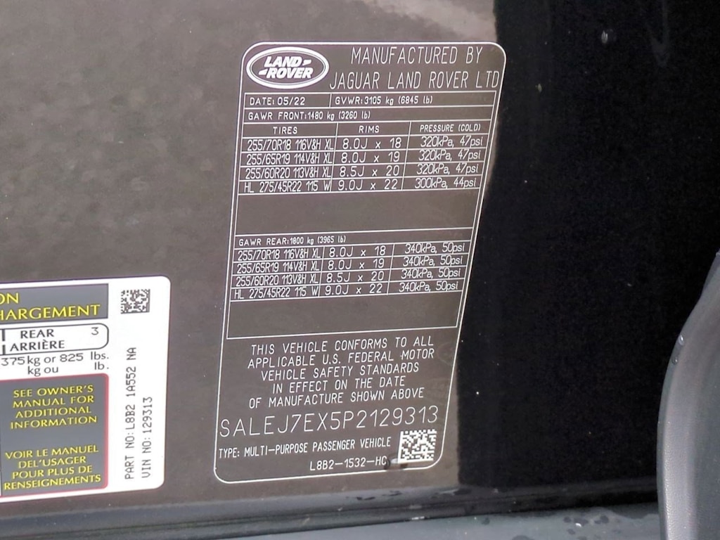 Thumbnail: 2023 Land Rover Defender - 19