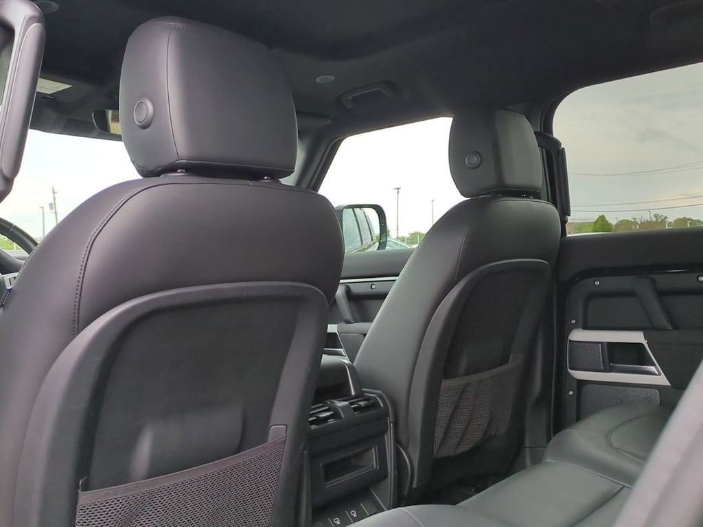 Thumbnail: 2023 Land Rover Defender - 12