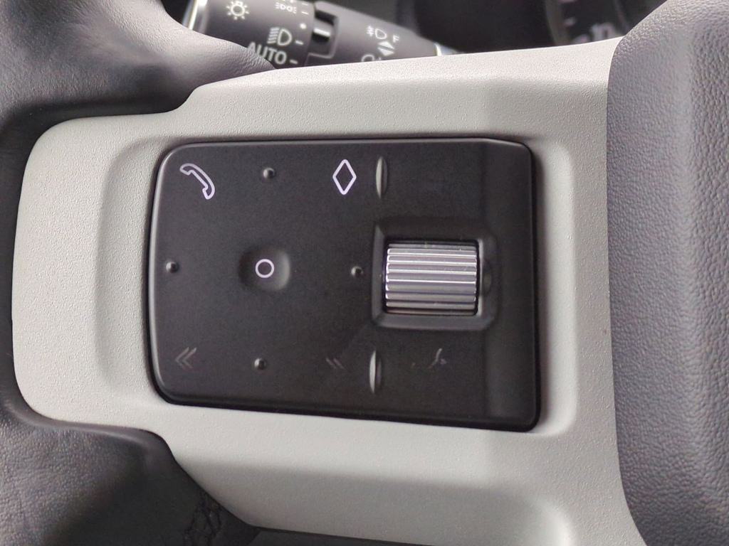 Thumbnail: 2023 Land Rover Defender - 28