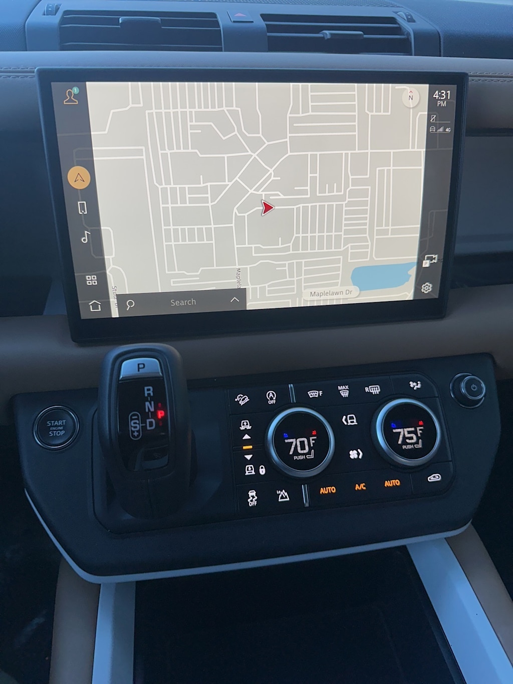 Thumbnail: 2025 Land Rover Defender - 9