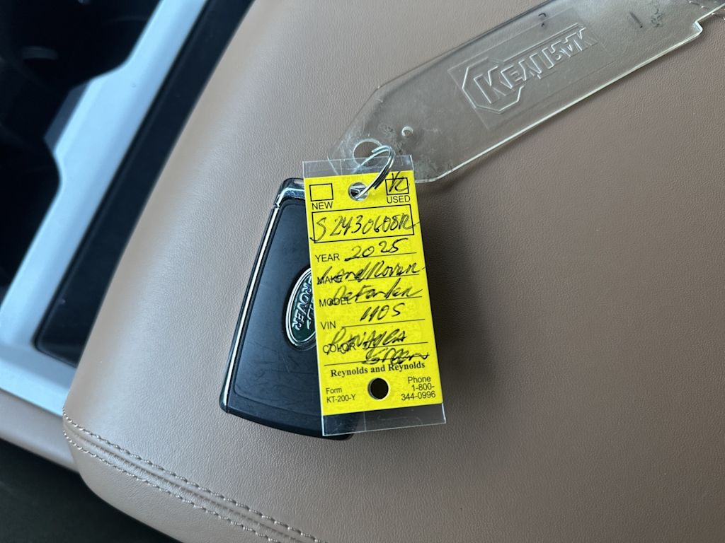 Thumbnail: 2025 Land Rover Defender - 12