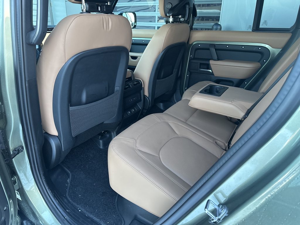 Thumbnail: 2025 Land Rover Defender - 22