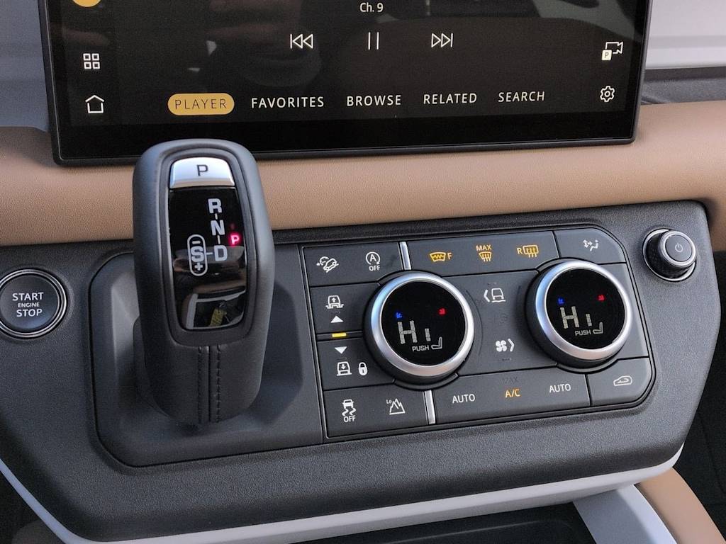 Thumbnail: 2025 Land Rover Defender - 14