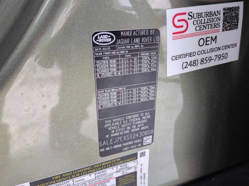 Thumbnail: 2025 Land Rover Defender - 19