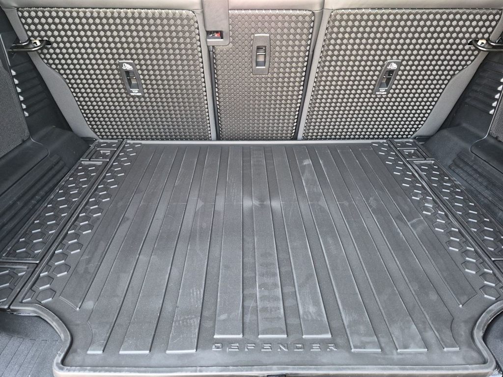 Thumbnail: 2026 Land Rover Defender - 13