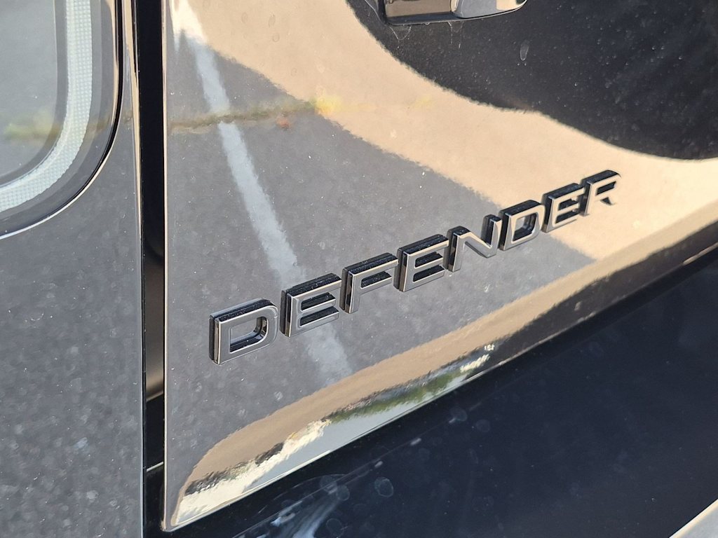Thumbnail: 2026 Land Rover Defender - 17