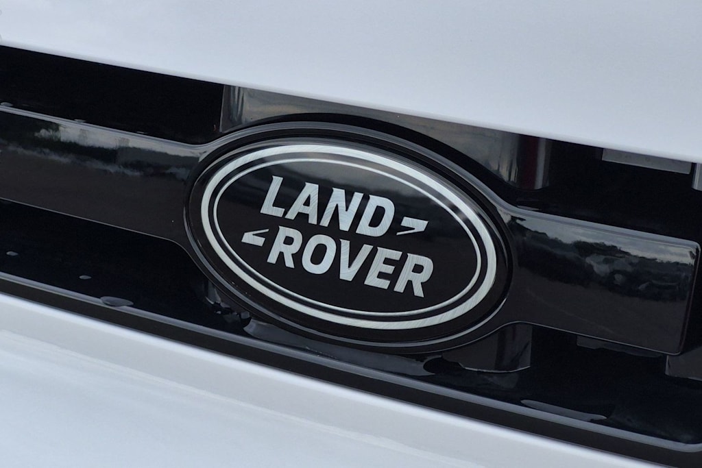 Thumbnail: 2026 Land Rover Defender - 6