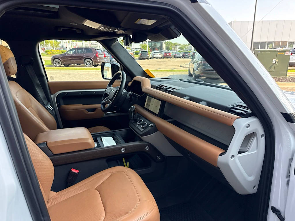 Thumbnail: 2023 Land Rover Defender - 7