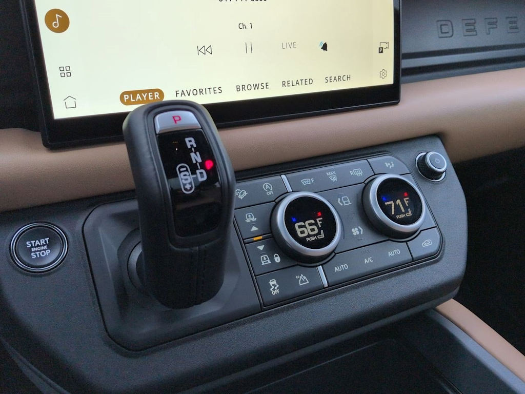 Thumbnail: 2025 Land Rover Defender - 35